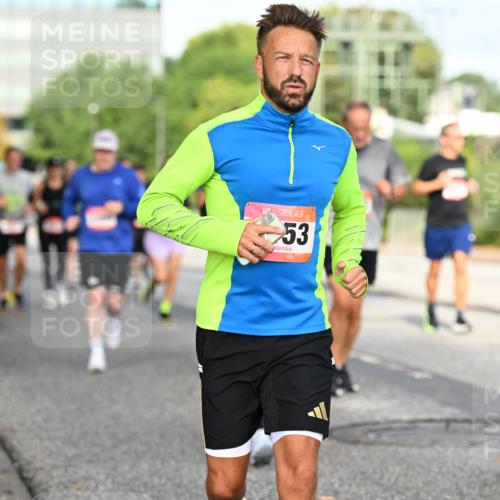 06.09.2026 - CURREX Alsterlauf Dr. Thomas Lammeyer http://msf.ph/oto/10131432 06.09.2026 09:54:43 Laufen 53 meine-sportfotos.de