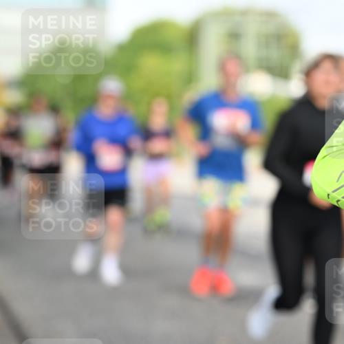 06.09.2026 - CURREX Alsterlauf Dr. Thomas Lammeyer http://msf.ph/oto/10131444 06.09.2026 09:54:44 Laufen  meine-sportfotos.de