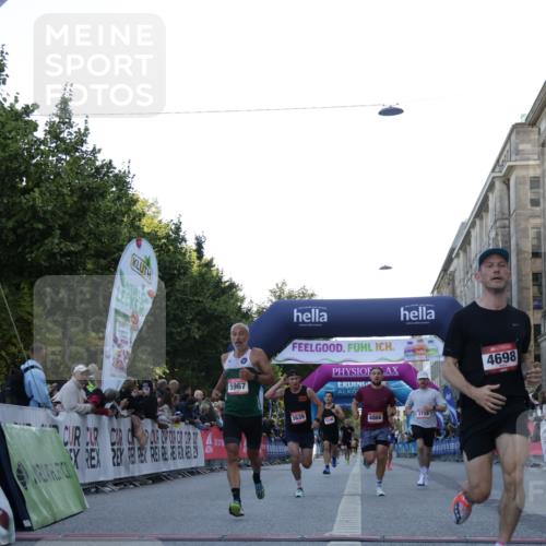 06.09.2026 - CURREX Alsterlauf Yannick Fuchs http://msf.ph/oto/10131540 06.09.2026 09:39:22 Ziel 2948, 3759, 4074, 4698, 4866, 5246, 5639, 5685, 5967 meine-sportfotos.de
