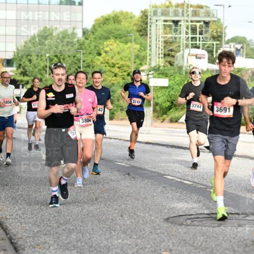 06.09.2026 - CURREX Alsterlauf Dr. Thomas Lammeyer http://msf.ph/oto/10131551 06.09.2026 09:54:54 Laufen 2873, 5858, 473, 57, 3804, 43, 3743, 3744, 3691, 6108 meine-sportfotos.de