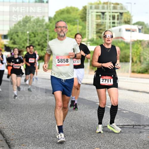 06.09.2026 - CURREX Alsterlauf Dr. Thomas Lammeyer http://msf.ph/oto/10131593 06.09.2026 09:54:58 Laufen 5858, 4732, 2711, 301 meine-sportfotos.de