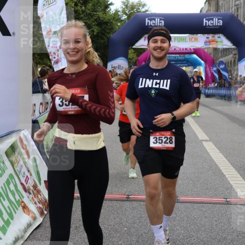 06.09.2026 - CURREX Alsterlauf Strokosch-Dieckow http://msf.ph/oto/10131606 06.09.2026 10:05:30 Ziel 2310, 3011, 3315, 3336, 3527, 3528, 3890, 4151, 4152, 4511, 4642, 5349 meine-sportfotos.de
