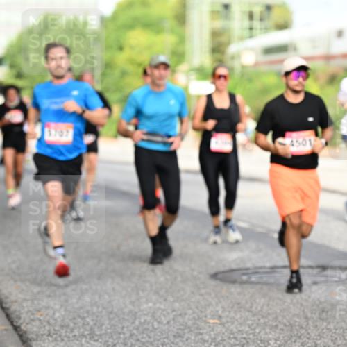 06.09.2026 - CURREX Alsterlauf Dr. Thomas Lammeyer http://msf.ph/oto/10131620 06.09.2026 09:55:05 Laufen 4501 meine-sportfotos.de