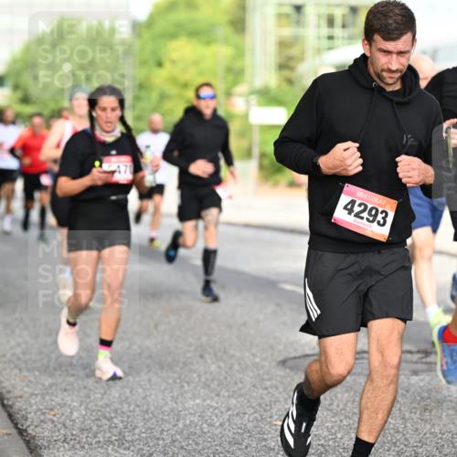 06.09.2026 - CURREX Alsterlauf Dr. Thomas Lammeyer http://msf.ph/oto/10131659 06.09.2026 09:55:09 Laufen 4293, 2864 meine-sportfotos.de