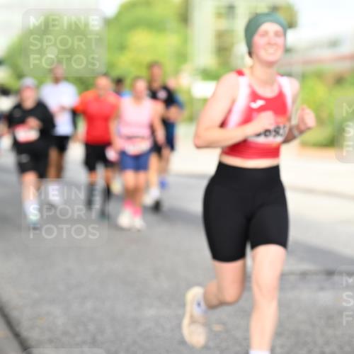 06.09.2026 - CURREX Alsterlauf Dr. Thomas Lammeyer http://msf.ph/oto/10131687 06.09.2026 09:55:11 Laufen  meine-sportfotos.de