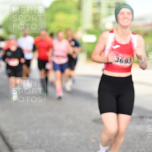 06.09.2026 - CURREX Alsterlauf Dr. Thomas Lammeyer http://msf.ph/oto/10131688 06.09.2026 09:55:11 Laufen 3693 meine-sportfotos.de