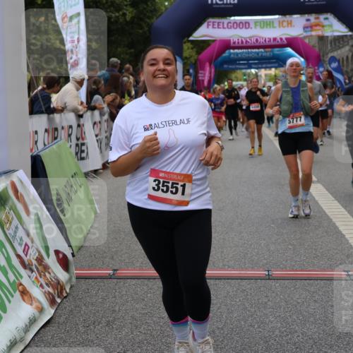 06.09.2026 - CURREX Alsterlauf Strokosch-Dieckow http://msf.ph/oto/10131714 06.09.2026 10:05:36 Ziel 2310, 3064, 3315, 4152, 4408, 4511, 5135, 5349, 5373, 5405, 5406, 5777, 6458 meine-sportfotos.de
