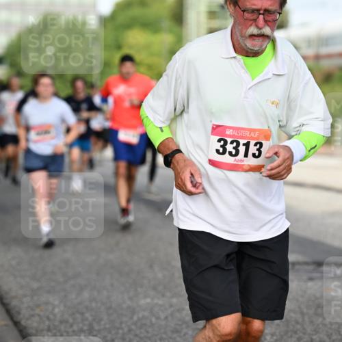 06.09.2026 - CURREX Alsterlauf Dr. Thomas Lammeyer http://msf.ph/oto/10131732 06.09.2026 09:55:16 Laufen 3313 meine-sportfotos.de