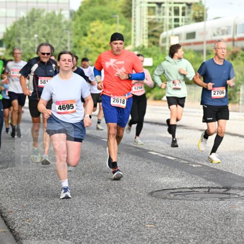 06.09.2026 - CURREX Alsterlauf Dr. Thomas Lammeyer http://msf.ph/oto/10131738 06.09.2026 09:55:17 Laufen 6099, 581, 2618, 4695, 4256, 2706 meine-sportfotos.de