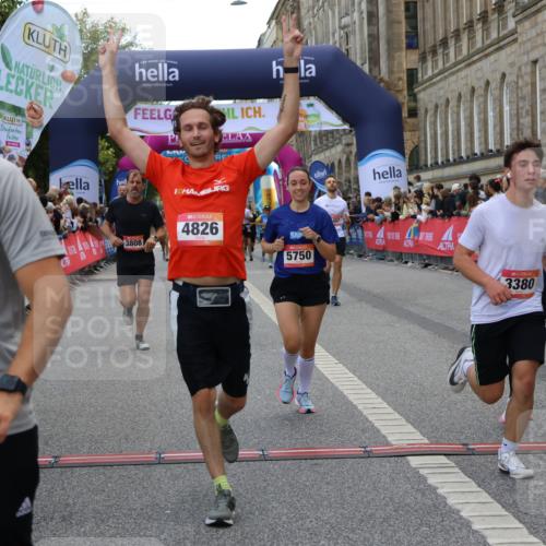 06.09.2026 - CURREX Alsterlauf Strokosch-Dieckow http://msf.ph/oto/10131749 06.09.2026 09:52:42 Ziel 2799, 2936, 3058, 3380, 3471, 3808, 4375, 4457, 4826, 5750, 5928, 8226 meine-sportfotos.de