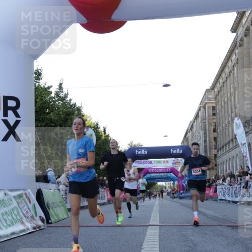 06.09.2026 - CURREX Alsterlauf Yannick Fuchs http://msf.ph/oto/10131777 06.09.2026 09:39:31 Ziel 2727, 2739, 3270, 3759, 3972, 4163, 4866, 5246, 5334, 5339, 5639, 5803, 5967 meine-sportfotos.de
