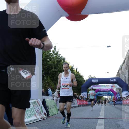 06.09.2026 - CURREX Alsterlauf Yannick Fuchs http://msf.ph/oto/10131796 06.09.2026 09:39:33 Ziel 2727, 2739, 3270, 3759, 3972, 4163, 5246, 5334, 5339, 5803 meine-sportfotos.de