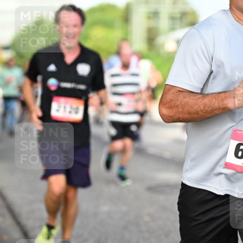 06.09.2026 - CURREX Alsterlauf Dr. Thomas Lammeyer http://msf.ph/oto/10131807 06.09.2026 09:55:24 Laufen 2120, 6065 meine-sportfotos.de