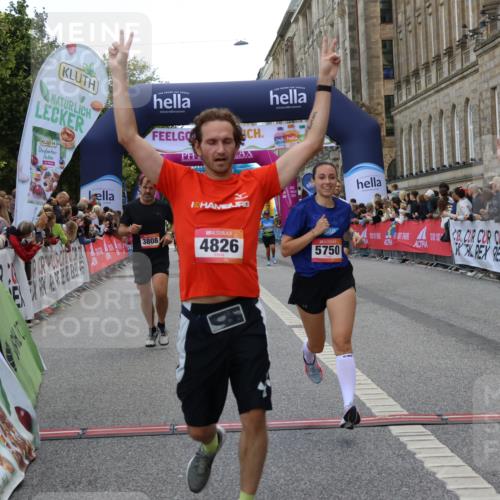 06.09.2026 - CURREX Alsterlauf Strokosch-Dieckow http://msf.ph/oto/10131818 06.09.2026 09:52:43 Ziel 2799, 2936, 3058, 3380, 3471, 3808, 4375, 4457, 4826, 5750, 5928, 8226 meine-sportfotos.de