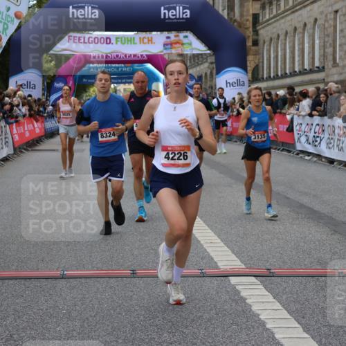 06.09.2026 - CURREX Alsterlauf Strokosch-Dieckow http://msf.ph/oto/10131872 06.09.2026 09:52:51 Ziel 2438, 2465, 2510, 2799, 3135, 3808, 3954, 3971, 4226, 4457, 4570, 6232, 8025, 8324 meine-sportfotos.de