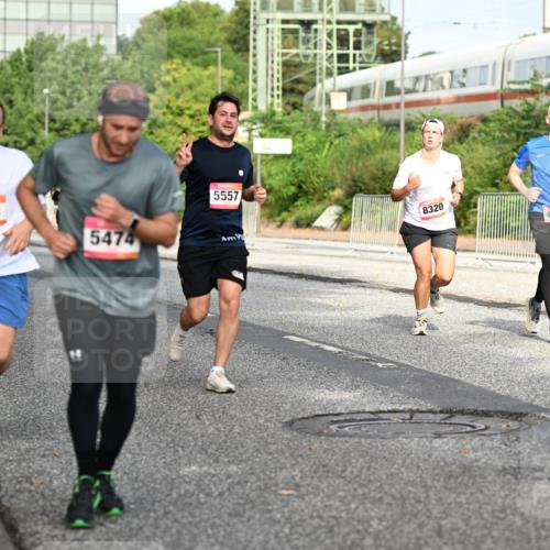 06.09.2026 - CURREX Alsterlauf Dr. Thomas Lammeyer http://msf.ph/oto/10131880 06.09.2026 09:55:35 Laufen 4856, 5801, 5474, 5557, 8320, 4953 meine-sportfotos.de