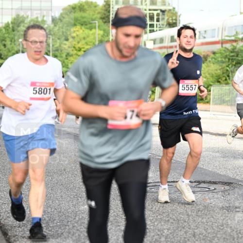06.09.2026 - CURREX Alsterlauf Dr. Thomas Lammeyer http://msf.ph/oto/10131894 06.09.2026 09:55:36 Laufen 2627, 5801, 74, 5557, 8320 meine-sportfotos.de