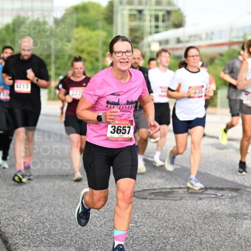 06.09.2026 - CURREX Alsterlauf Dr. Thomas Lammeyer http://msf.ph/oto/10132068 06.09.2026 09:55:55 Laufen 213, 3657, 3542 meine-sportfotos.de