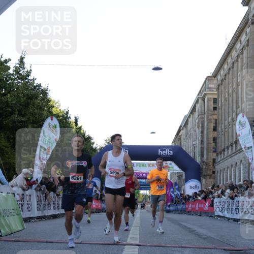 06.09.2026 - CURREX Alsterlauf Yannick Fuchs http://msf.ph/oto/10132076 06.09.2026 09:39:53 Ziel 2858, 3667, 3731, 3928, 4502, 5134, 5152, 5404, 5927, 5996, 6066, 6261, 8012, 8254 meine-sportfotos.de