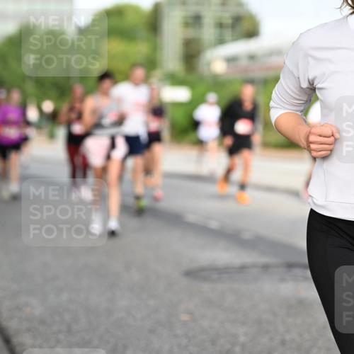 06.09.2026 - CURREX Alsterlauf Dr. Thomas Lammeyer http://msf.ph/oto/10132104 06.09.2026 09:55:59 Laufen 4791 meine-sportfotos.de