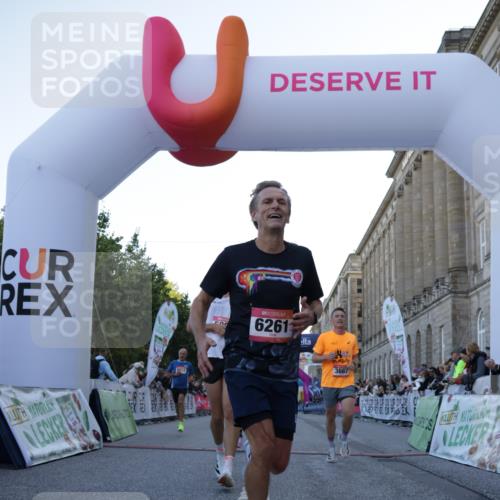 06.09.2026 - CURREX Alsterlauf Yannick Fuchs http://msf.ph/oto/10132106 06.09.2026 09:39:54 Ziel 2858, 3667, 3731, 3928, 3950, 4502, 5134, 5152, 5404, 5927, 5996, 6261, 8012, 8254 meine-sportfotos.de