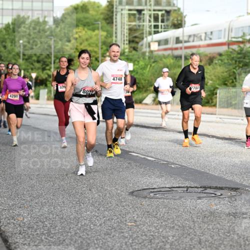 06.09.2026 - CURREX Alsterlauf Dr. Thomas Lammeyer http://msf.ph/oto/10132111 06.09.2026 09:56:00 Laufen 409, 8023, 4291, 4748, 2780, 571, 5800 meine-sportfotos.de