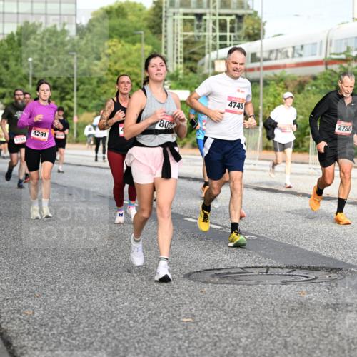 06.09.2026 - CURREX Alsterlauf Dr. Thomas Lammeyer http://msf.ph/oto/10132120 06.09.2026 09:56:01 Laufen 4291, 5154, 80, 4748, 2780 meine-sportfotos.de