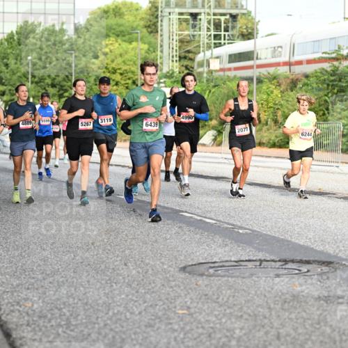 06.09.2026 - CURREX Alsterlauf Dr. Thomas Lammeyer http://msf.ph/oto/10132238 06.09.2026 09:56:13 Laufen 3969, 3414, 4889, 5599, 3119, 5267, 58, 6439, 4990, 2077, 6244 meine-sportfotos.de