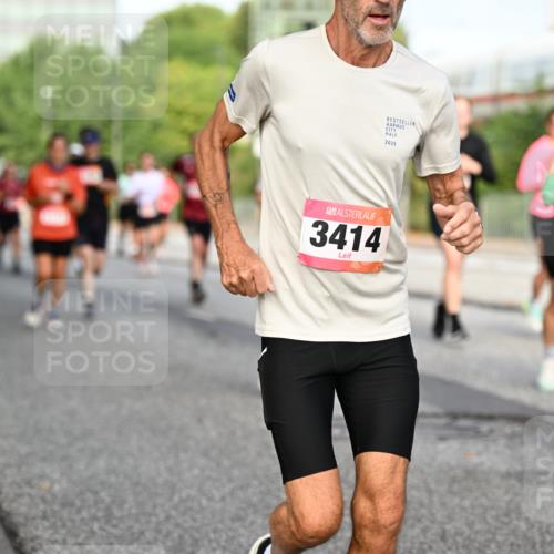 06.09.2026 - CURREX Alsterlauf Dr. Thomas Lammeyer http://msf.ph/oto/10132312 06.09.2026 09:56:20 Laufen 2025, 3414 meine-sportfotos.de