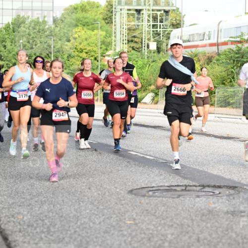06.09.2026 - CURREX Alsterlauf Dr. Thomas Lammeyer http://msf.ph/oto/10132368 06.09.2026 09:56:26 Laufen 8212, 5377, 3179, 2947, 5055, 5056, 2660, 8082, 2676 meine-sportfotos.de