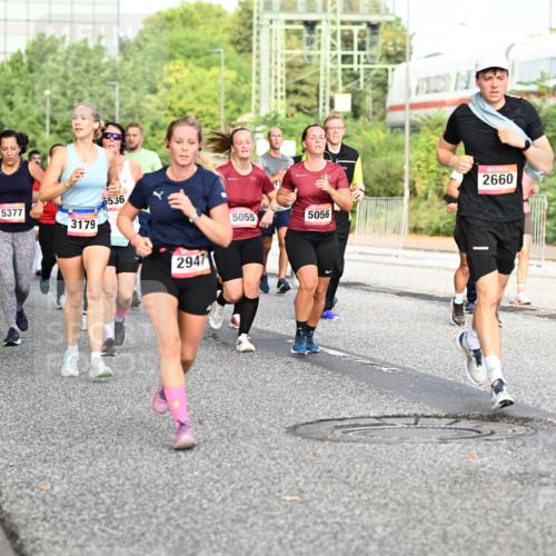 06.09.2026 - CURREX Alsterlauf Dr. Thomas Lammeyer http://msf.ph/oto/10132373 06.09.2026 09:56:26 Laufen 8212, 5377, 3179, 5536, 2947, 5055, 5056, 2660 meine-sportfotos.de