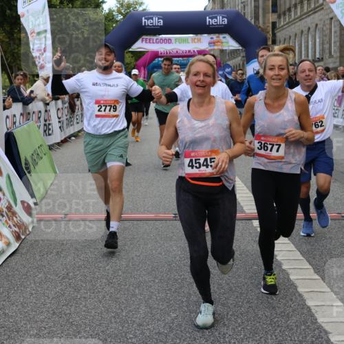 06.09.2026 - CURREX Alsterlauf Strokosch-Dieckow http://msf.ph/oto/10132491 06.09.2026 10:06:14 Ziel 2196, 2413, 2457, 2458, 2761, 2762, 2763, 2779, 3130, 3228, 3247, 3337, 3515, 3529, 3674, 3677, 3980, 4110, 4344, 4383, 4545, 4679, 4692, 4873, 5174, 5303, 5689, 6093, 6328, 6350, 6433, 8161 meine-sportfotos.de