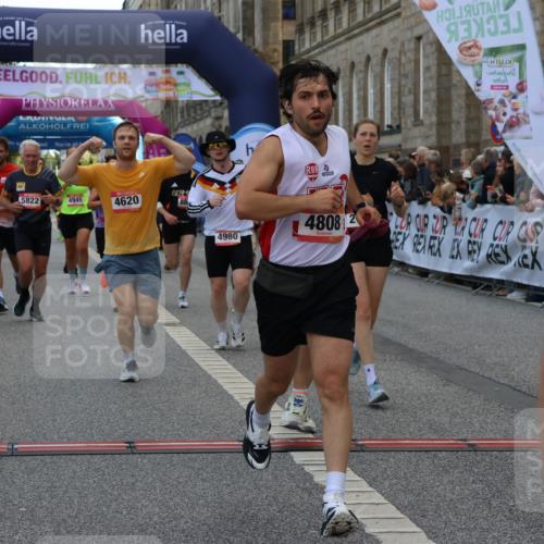 06.09.2026 - CURREX Alsterlauf Strokosch-Dieckow http://msf.ph/oto/10132525 06.09.2026 09:53:30 Ziel 2536, 2561, 2666, 2766, 2782, 3065, 3205, 3531, 3953, 4572, 4620, 4749, 4808, 4937, 4945, 4980, 5029, 5133, 5546, 5656, 5822, 5839, 6455, 8006, 8133 meine-sportfotos.de