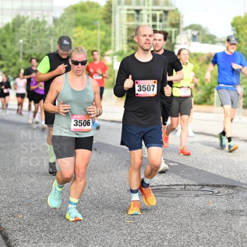 06.09.2026 - CURREX Alsterlauf Dr. Thomas Lammeyer http://msf.ph/oto/10132526 06.09.2026 09:56:42 Laufen 3506, 3507 meine-sportfotos.de