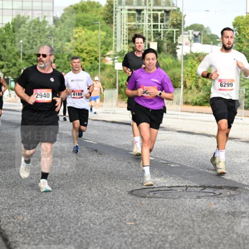 06.09.2026 - CURREX Alsterlauf Dr. Thomas Lammeyer http://msf.ph/oto/10132570 06.09.2026 09:56:47 Laufen 800, 6299, 2124, 2856, 2940, 4180 meine-sportfotos.de