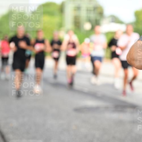 06.09.2026 - CURREX Alsterlauf Dr. Thomas Lammeyer http://msf.ph/oto/10132609 06.09.2026 09:56:51 Laufen  meine-sportfotos.de