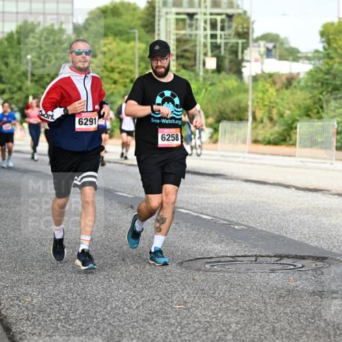 06.09.2026 - CURREX Alsterlauf Dr. Thomas Lammeyer http://msf.ph/oto/10132711 06.09.2026 09:57:01 Laufen 6291, 6258 meine-sportfotos.de