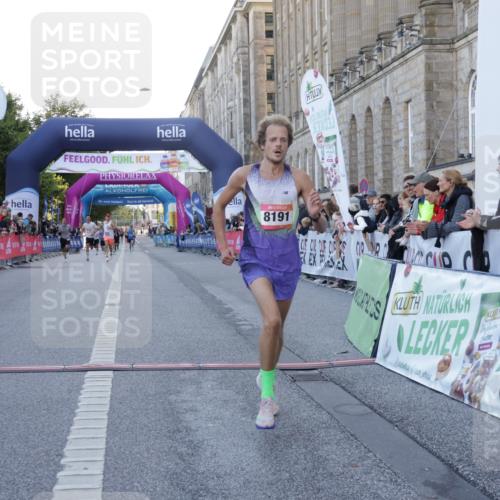 06.09.2026 - CURREX Alsterlauf Yannick Fuchs http://msf.ph/oto/10132736 06.09.2026 09:40:38 Ziel 2131, 5138, 5686, 8191 meine-sportfotos.de