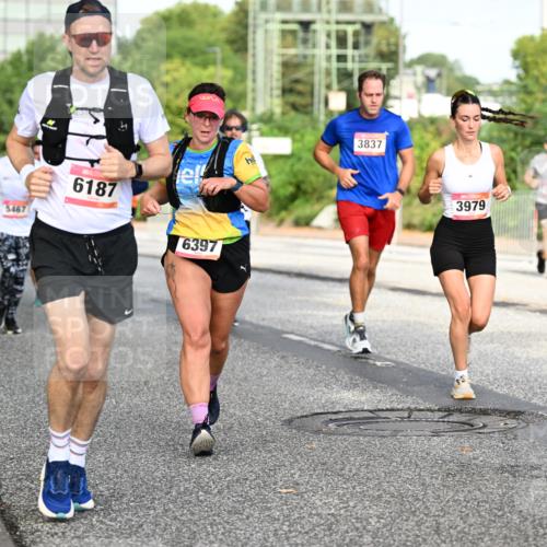 06.09.2026 - CURREX Alsterlauf Dr. Thomas Lammeyer http://msf.ph/oto/10132811 06.09.2026 09:57:10 Laufen 5467, 6187, 6397, 3837, 3979 meine-sportfotos.de