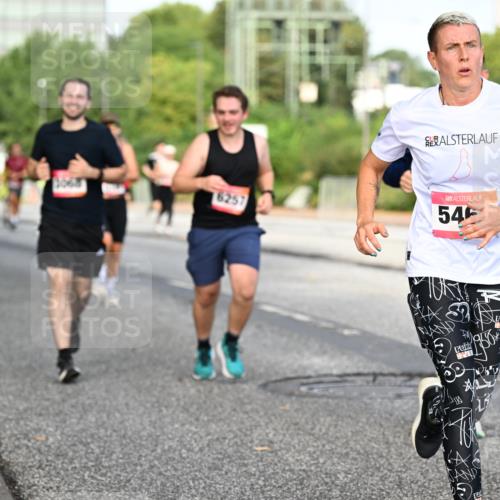 06.09.2026 - CURREX Alsterlauf Dr. Thomas Lammeyer http://msf.ph/oto/10132848 06.09.2026 09:57:14 Laufen 6257, 54 meine-sportfotos.de