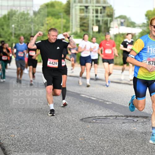 06.09.2026 - CURREX Alsterlauf Dr. Thomas Lammeyer http://msf.ph/oto/10132901 06.09.2026 09:57:20 Laufen 4429, 84, 5785 meine-sportfotos.de