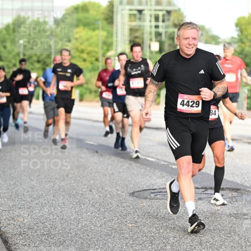 06.09.2026 - CURREX Alsterlauf Dr. Thomas Lammeyer http://msf.ph/oto/10132915 06.09.2026 09:57:21 Laufen 4429, 84 meine-sportfotos.de