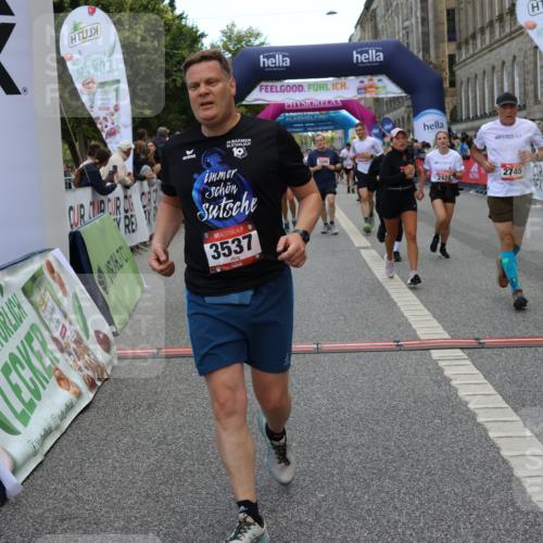 06.09.2026 - CURREX Alsterlauf Strokosch-Dieckow http://msf.ph/oto/10132916 06.09.2026 10:06:47 Ziel 2270, 2428, 2532, 2533, 2745, 3142, 3143, 3266, 3267, 3500, 3501, 3502, 3537, 3675, 3855, 4347, 5143, 5167, 5471, 6275, 6285, 8017 meine-sportfotos.de