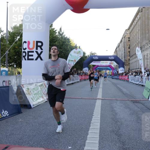 06.09.2026 - CURREX Alsterlauf Yannick Fuchs http://msf.ph/oto/10132957 06.09.2026 09:40:47 Ziel 2131, 4807, 5343, 5768, 5954, 5956, 6129, 6196, 6295 meine-sportfotos.de