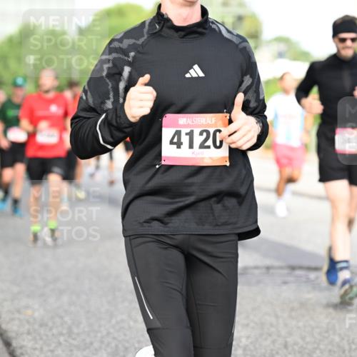 06.09.2026 - CURREX Alsterlauf Dr. Thomas Lammeyer http://msf.ph/oto/10132971 06.09.2026 09:57:26 Laufen 4120, 26, 37 meine-sportfotos.de