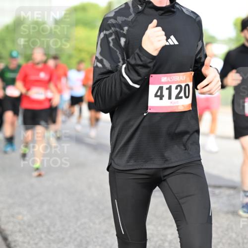 06.09.2026 - CURREX Alsterlauf Dr. Thomas Lammeyer http://msf.ph/oto/10132973 06.09.2026 09:57:27 Laufen 4120 meine-sportfotos.de
