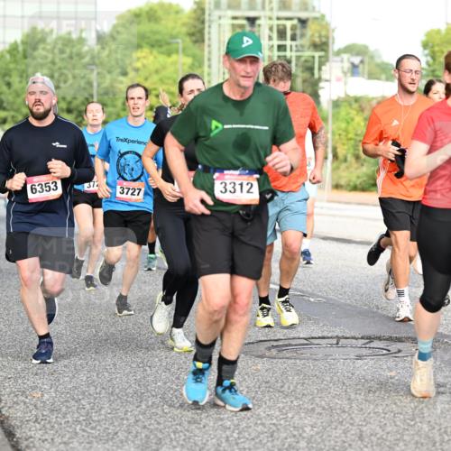 06.09.2026 - CURREX Alsterlauf Dr. Thomas Lammeyer http://msf.ph/oto/10133012 06.09.2026 09:57:30 Laufen 5317, 6353, 58, 372, 3727, 3312, 4628, 5832 meine-sportfotos.de