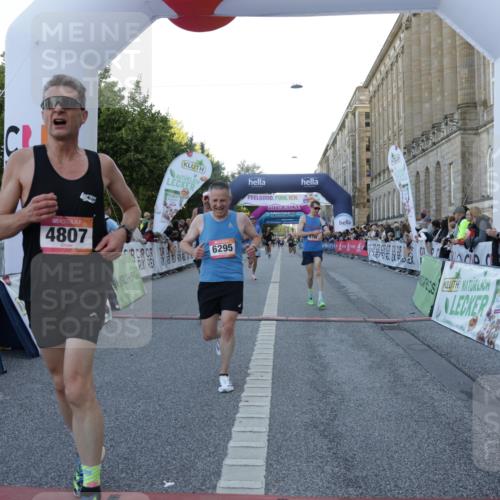 06.09.2026 - CURREX Alsterlauf Yannick Fuchs http://msf.ph/oto/10133076 06.09.2026 09:40:50 Ziel 3786, 4807, 5343, 5768, 5954, 5956, 6129, 6196, 6295 meine-sportfotos.de
