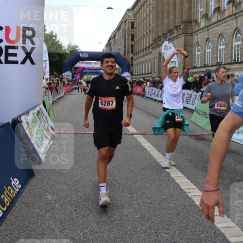 06.09.2026 - CURREX Alsterlauf Strokosch-Dieckow http://msf.ph/oto/10133178 06.09.2026 09:54:17 Ziel 2359, 2405, 2415, 2530, 3391, 3393, 3591, 3770, 4053, 4054, 4182, 4308, 4309, 4316, 4326, 4564, 5103, 5120, 5182, 5353, 5900, 5934, 6287, 6442, 8179 meine-sportfotos.de