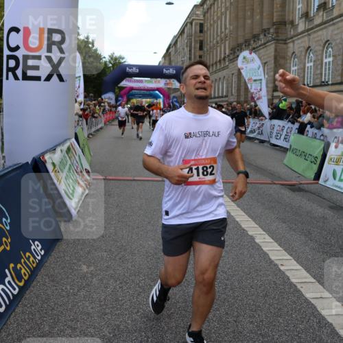 06.09.2026 - CURREX Alsterlauf Strokosch-Dieckow http://msf.ph/oto/10133230 06.09.2026 09:54:19 Ziel 2359, 2405, 2415, 2530, 3391, 3393, 3591, 3770, 4182, 4308, 4309, 4316, 4326, 4564, 5120, 5182, 5353, 5579, 5900, 5934, 6194, 6287, 6442, 8179 meine-sportfotos.de